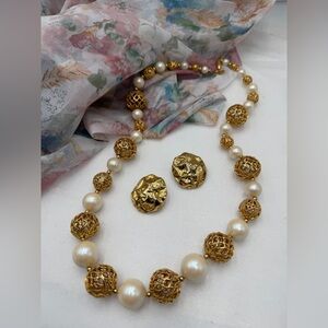 Vintage Vendome Mottled Gold  and Pearl Necklace with clip Earrings